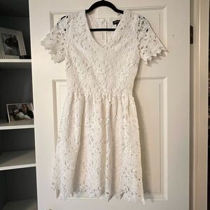 Dee Elly white floral jacquard dress